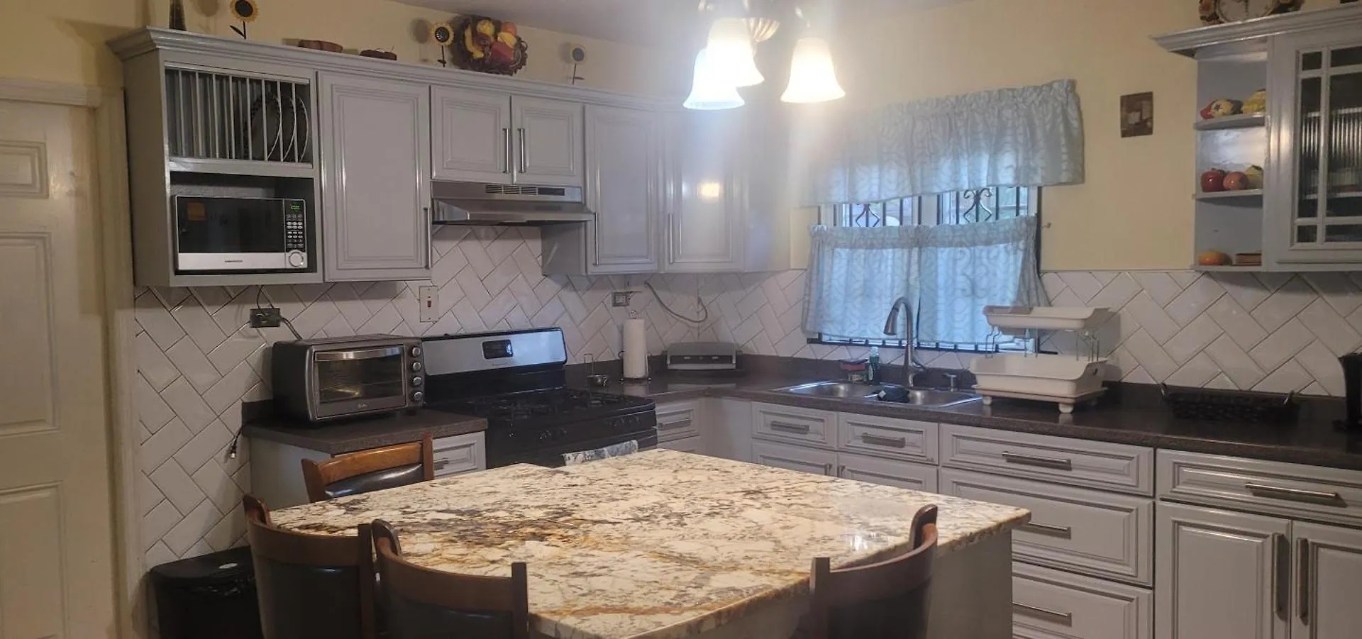 Luxury Vacation Villa St Catherine Spanish Town